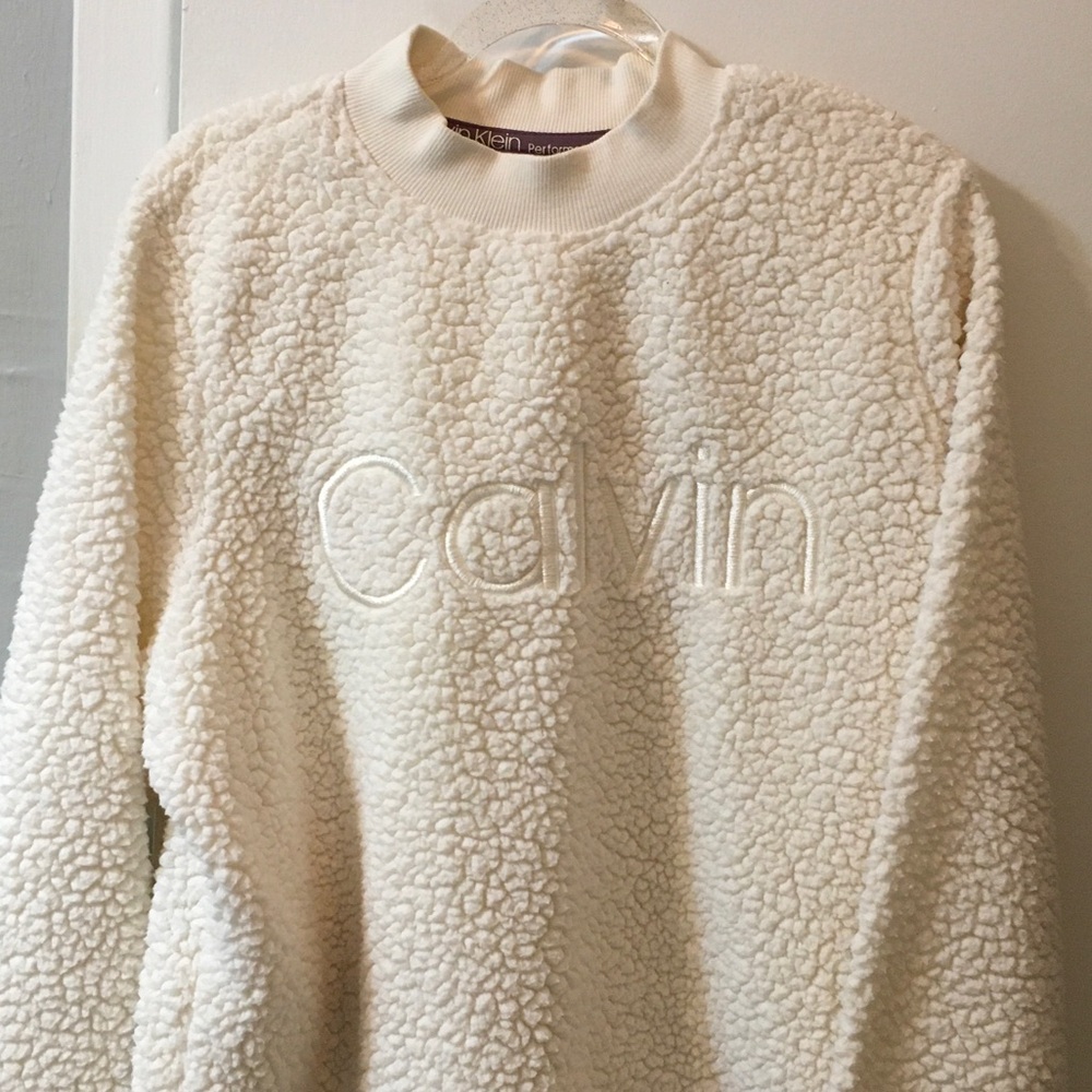 Calvin Klein Off-White Sherpa Pullover L 108